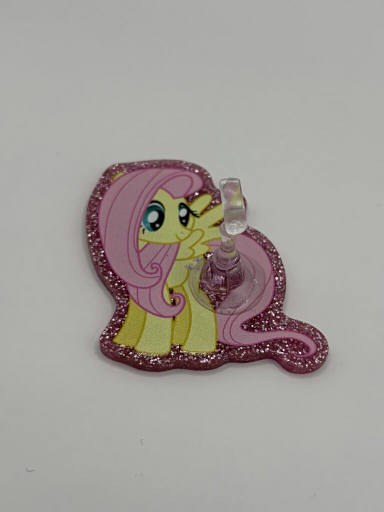 A pink pie lil pony stand